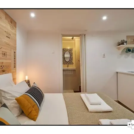 Apartamento Garrafeira, Typical *